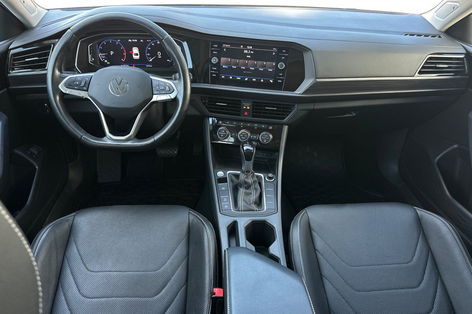 Used 2023 Volkswagen Jetta SEL FWD image 12