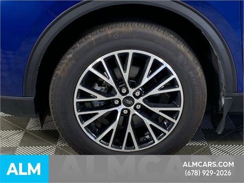 Used 2023 Ford Escape SE image 17