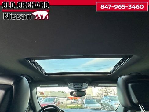 Used 2019 Jeep Grand Cherokee Altitude AWD/4WD image 13
