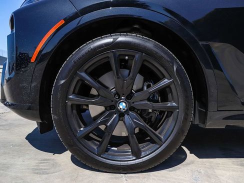 Used 2026 BMW X7 xDrive40i w/ M Sport Package AWD/4WD image 13