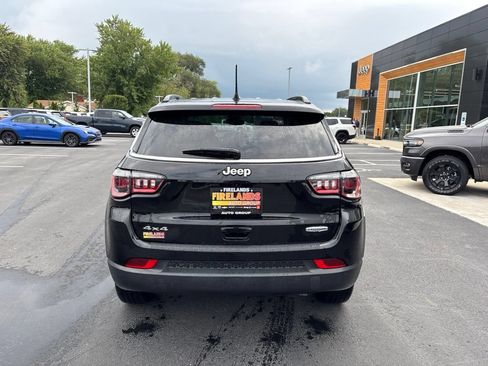 Used 2022 Jeep Compass Latitude AWD/4WD image 4