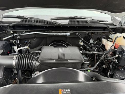 Used 2021 Chevrolet Silverado 2500 LT w/ Convenience Package AWD/4WD image 8