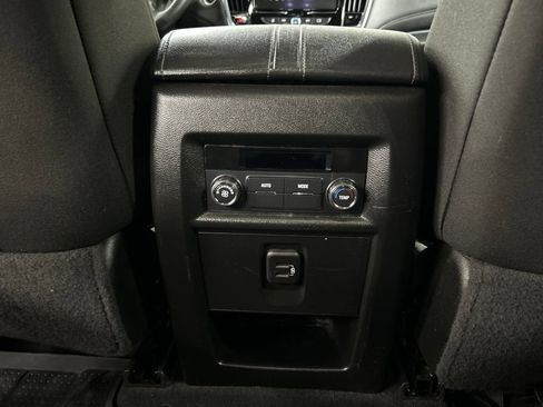 Used 2023 Chevrolet Traverse LT w/ LPO, Floor Liner Package AWD/4WD image 26