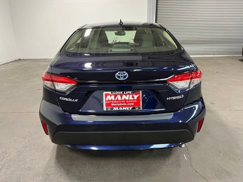 Used 2021 Toyota Corolla LE FWD image 4
