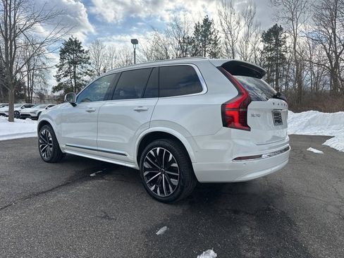 Certified 2025 Volvo XC90 B6 Plus image 6