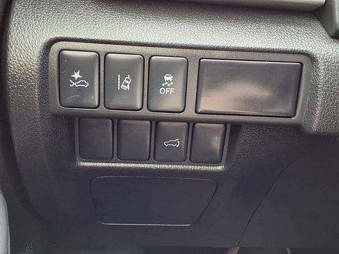 Used 2024 Mitsubishi Eclipse Cross AWD image 17