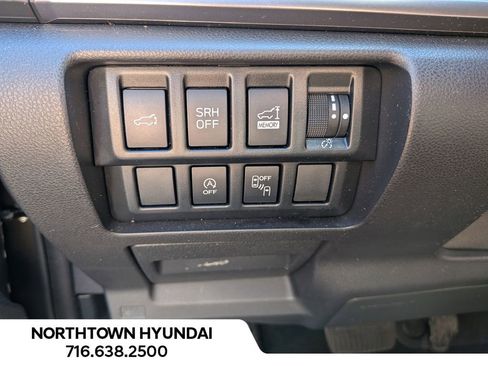 Used 2024 Subaru Forester Premium AWD/4WD image 30