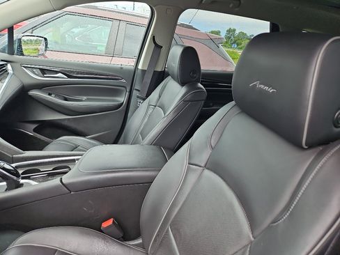 Used 2019 Buick Enclave Avenir w/ Avenir Technology Package AWD/4WD image 8