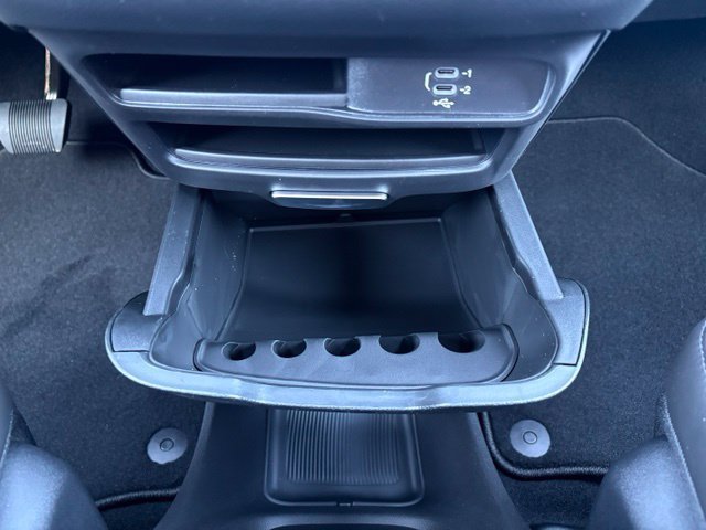 New 2027 Chrysler Pacifica Select FWD image 30