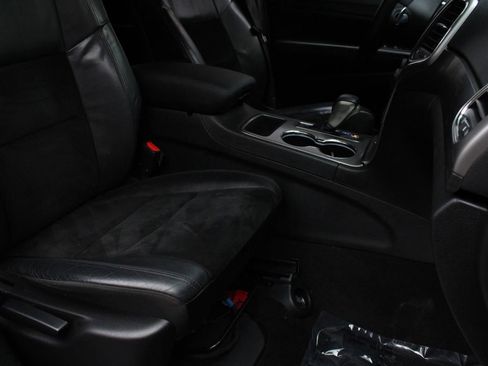 Used 2017 Jeep Grand Cherokee Altitude image 28