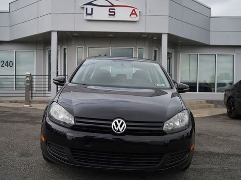 Used 2013 Volkswagen Golf 4-Door image 3