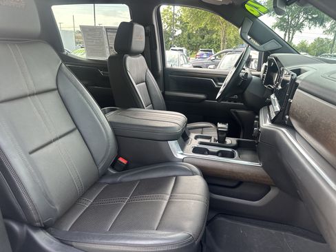 Used 2026 Chevrolet Silverado 1500 High Country w/ High Country Premium Package AWD/4WD image 12
