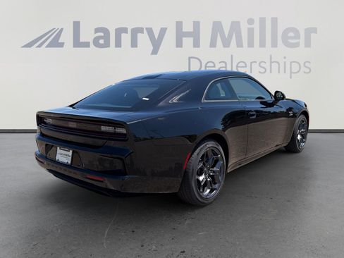 New 2025 Dodge Charger Daytona R/T w/ Quick Order Package 25M R/T AWD/4WD image 6