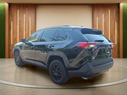Used 2023 Toyota RAV4 XLE w/ Convenience Package FWD image 27