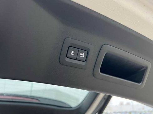 New 2025 MAZDA CX-70 Plug-In Hybrid w/ Premium Pkg image 26