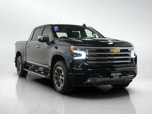 Used 2024 Chevrolet Silverado 1500 High Country image 8