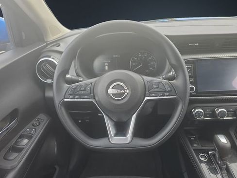 Used 2023 Nissan Kicks SV FWD image 12