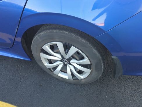 Used 2022 Honda Civic LX image 5