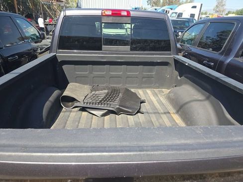 Used 2017 RAM 1500 Laramie AWD/4WD image 10