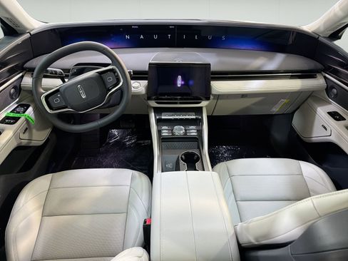 New 2026 Lincoln Nautilus Premier w/ Equipment Group 102A AWD/4WD image 23