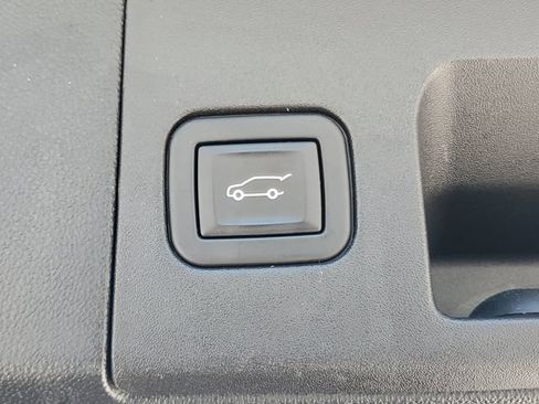 Certified 2023 Cadillac XT5 Luxury FWD image 10