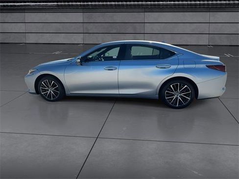 Certified 2024 Lexus ES 350 w/ Premium Package image 5