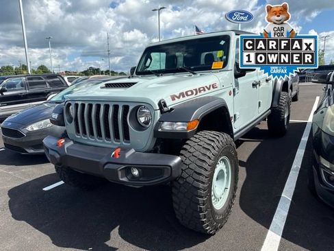 Used 2023 Jeep Gladiator Mojave AWD/4WD image 2