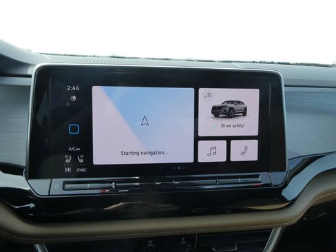 New 2026 Volkswagen Atlas Cross Sport SE AWD/4WD image 31