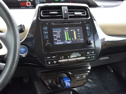 Used 2016 Toyota Prius Two FWD image 19