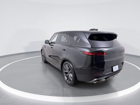 New 2027 Land Rover Range Rover Sport SE AWD/4WD image 6