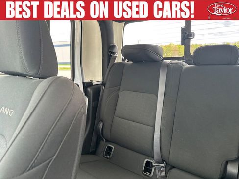 Used 2021 Jeep Gladiator Overland AWD/4WD image 18