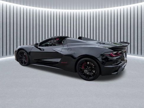 Used 2024 Chevrolet Corvette Z06 RWD image 10