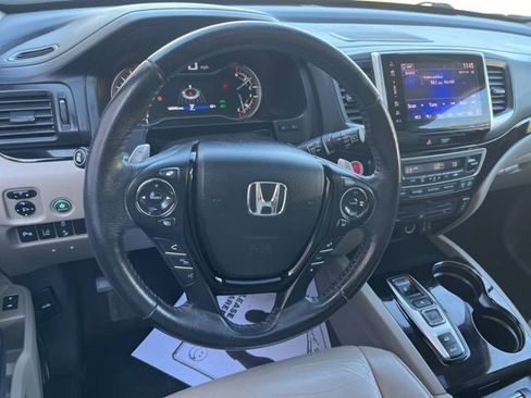 Used 2018 Honda Pilot Touring image 36