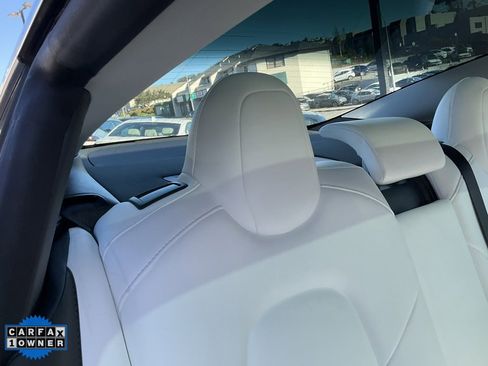 Used 2019 Tesla Model 3 Long Range image 54