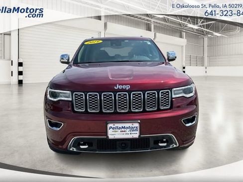 Used 2019 Jeep Grand Cherokee Overland AWD/4WD image 7