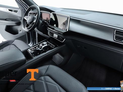 Used 2024 Volkswagen Atlas Cross Sport SE AWD/4WD image 70