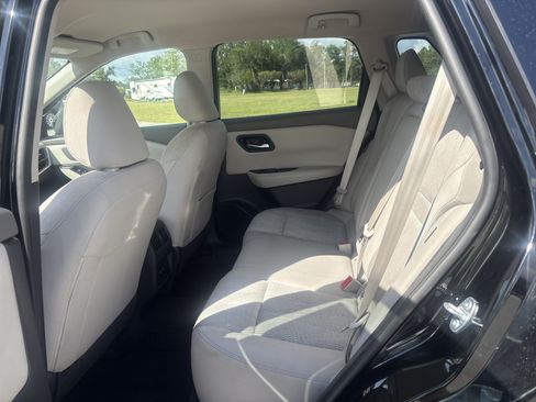 Used 2025 Nissan Rogue SV AWD/4WD image 12