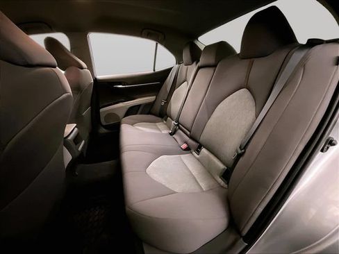 Used 2019 Toyota Camry LE w/ Convenience Package FWD image 25