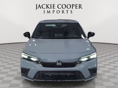 Used 2022 Honda Civic Sport image 2