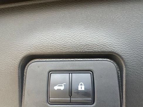 Certified 2023 Nissan Rogue SV w/ SV Premium B Package FWD image 32