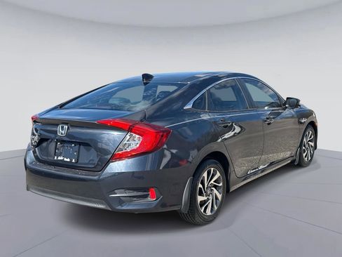 Certified 2018 Honda Civic EX image 4