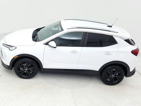 Used 2024 Buick Encore GX Sport Touring AWD/4WD image 14