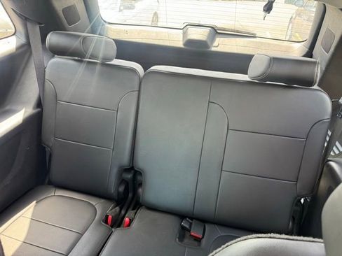 Used 2020 Chevrolet Traverse LT w/ LT Premium Package AWD/4WD image 12
