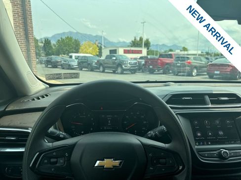 Used 2022 Chevrolet TrailBlazer LT AWD/4WD image 20