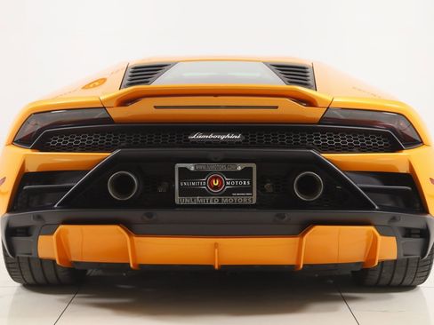 Used 2022 Lamborghini Huracan EVO image 76