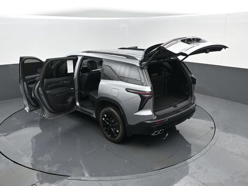 Used 2026 Chevrolet Traverse LT w/ Midnight/Sport Edition AWD/4WD image 30