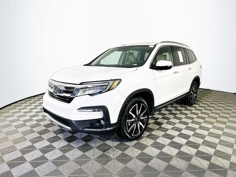 Used 2022 Honda Pilot Touring image 4