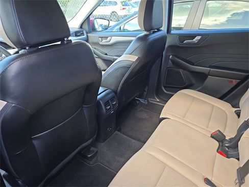 Used 2022 Ford Escape SEL image 12