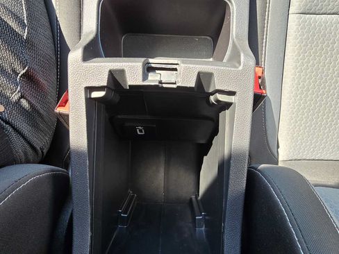 Used 2019 Ford Escape SE AWD/4WD image 30