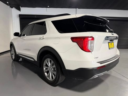 Used 2020 Ford Explorer XLT w/ Equipment Group 202A RWD image 6